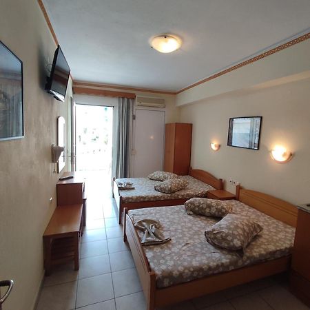 Villa Cosmos Inn Olympiakí Aktí Extérieur photo