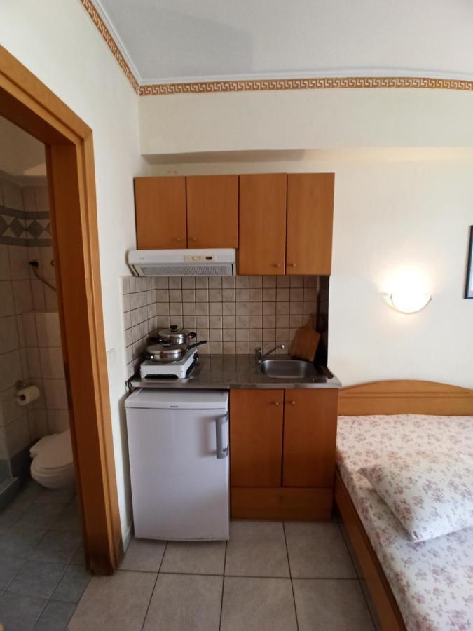 Villa Cosmos Inn Olympiakí Aktí Extérieur photo