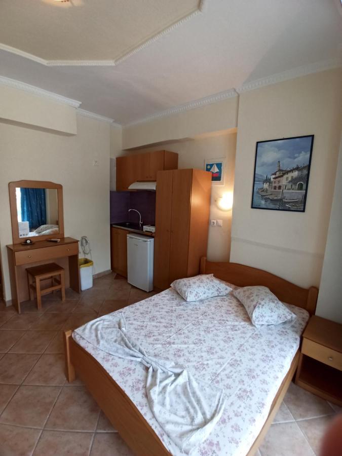 Villa Cosmos Inn Olympiakí Aktí Extérieur photo