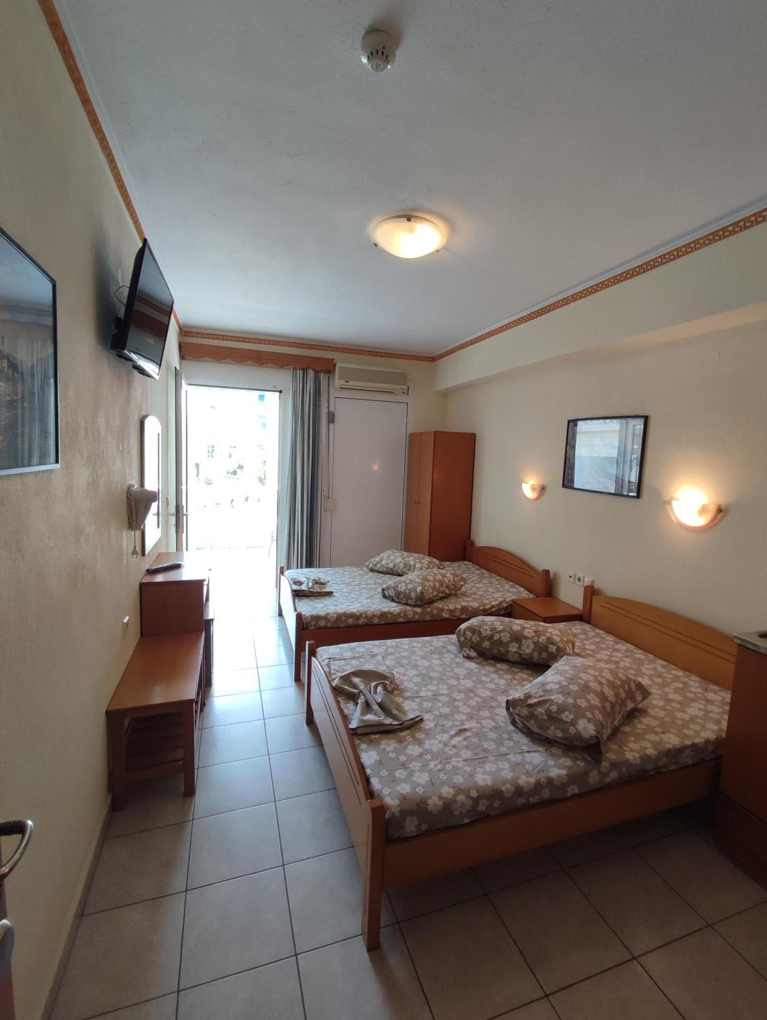 Villa Cosmos Inn Olympiakí Aktí Extérieur photo